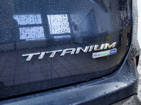 Certified 2019 Ford Edge Titanium w/ Cold Weather Package AWD/4WD image 7