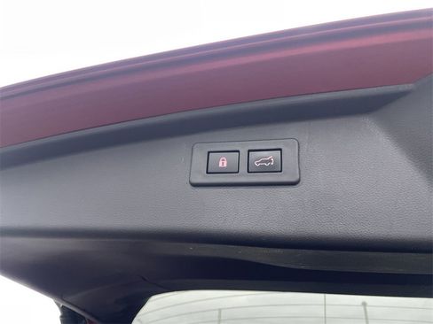 Certified 2022 Subaru Outback Limited image 40