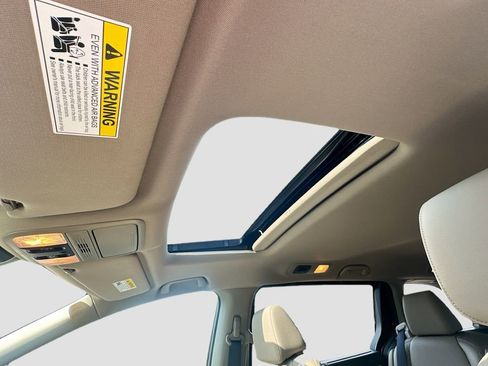 Used 2018 Honda Odyssey EX-L image 21
