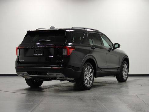 New 2026 Ford Explorer Active w/ Active Comfort Package image 4