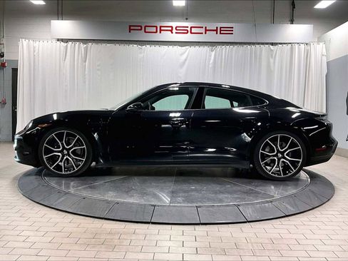 Used 2025 Porsche Taycan image 2