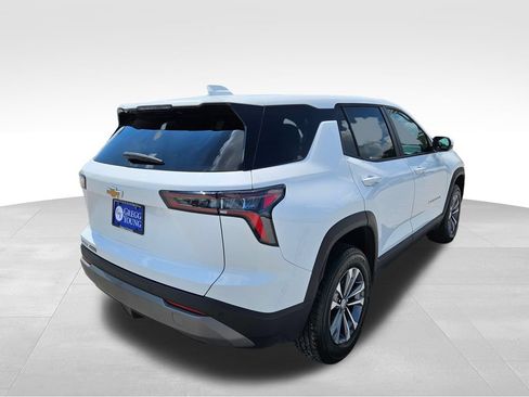 Used 2026 Chevrolet Equinox LT FWD image 7