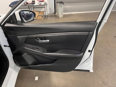 Used 2022 Nissan Sentra SV image 12