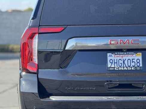 Used 2023 GMC Yukon XL AT4 w/ Max Trailering Package image 7