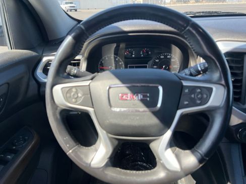 Used 2018 GMC Acadia SLE FWD image 12