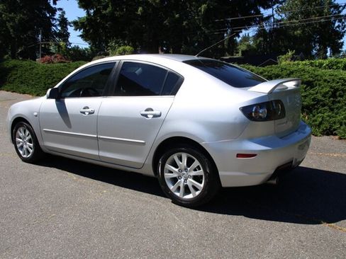 Used 2008 MAZDA MAZDA3 i Touring FWD image 4