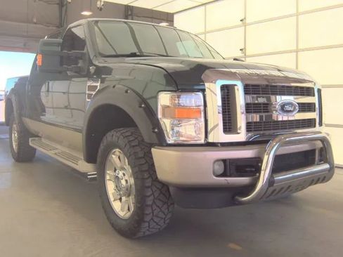 Used 2010 Ford F250 King Ranch image 2