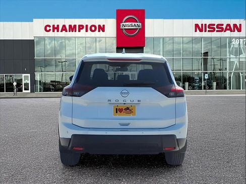 New 2026 Nissan Rogue SV image 6