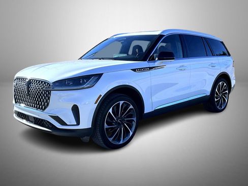 New 2026 Lincoln Aviator Reserve image 1