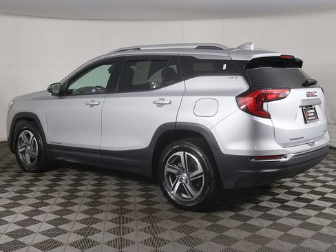 Used 2021 GMC Terrain SLT w/ Infotainment Package II AWD/4WD image 9