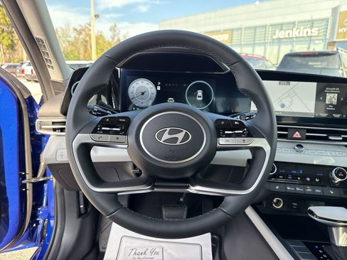 New 2026 Hyundai Elantra Limited image 27