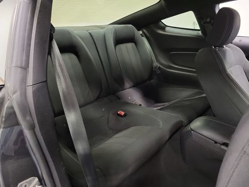 Used 2019 Ford Mustang Coupe RWD image 24