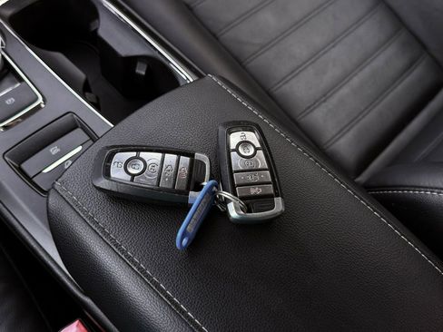 Used 2018 Ford Fusion SE w/ Equipment Group 602A FWD image 38