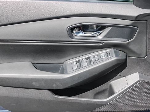 Used 2025 Honda Accord SE image 21