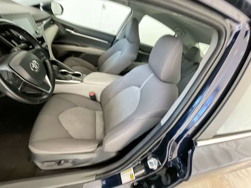 Used 2022 Toyota Camry LE FWD image 11