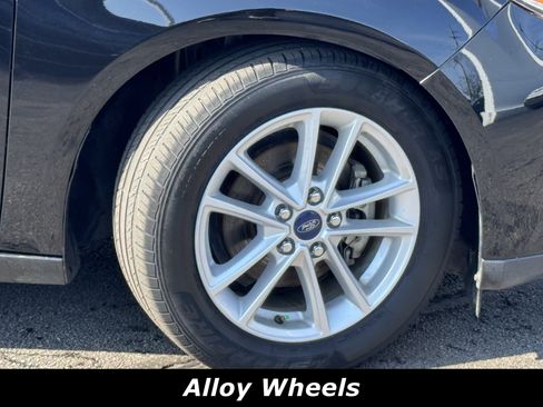 Used 2018 Ford Focus SE image 14