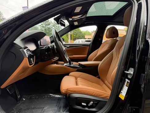 Used 2022 BMW 530i w/ M Sport Package RWD image 25