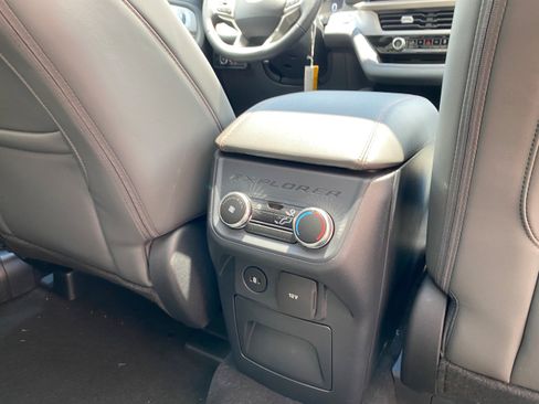 New 2026 Ford Explorer Active w/ Active Comfort Package AWD/4WD image 28