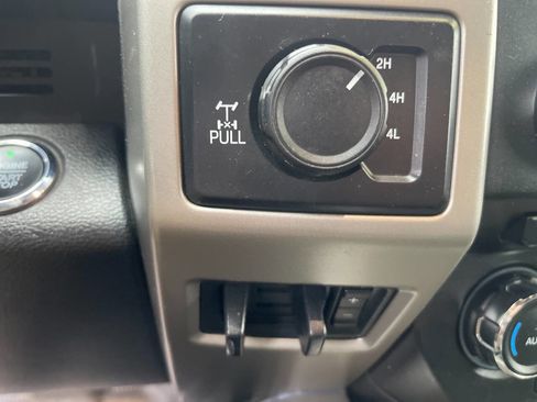 Used 2018 Ford F250 Lariat w/ Lariat Ultimate Package image 44