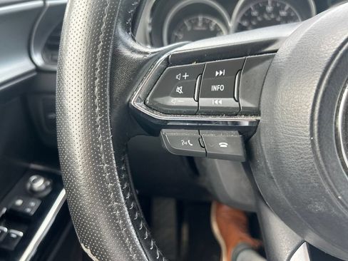 Used 2021 MAZDA CX-9 Touring w/ Touring Premium Package FWD image 21