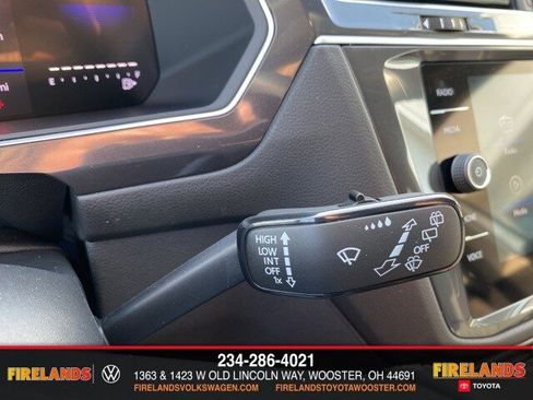New 2024 Volkswagen Tiguan SE image 33