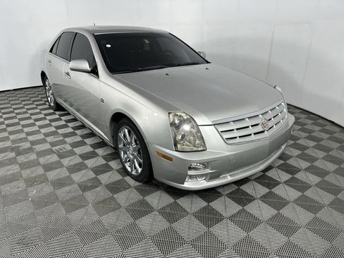 Used 2006 Cadillac STS w/ Preferred Equipment Group RWD image 2