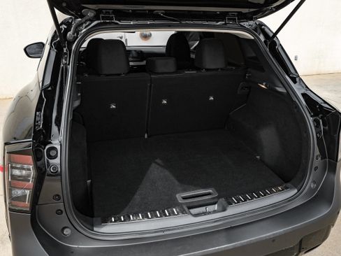 Used 2025 Nissan Kicks SV w/ Illumination Package FWD image 41