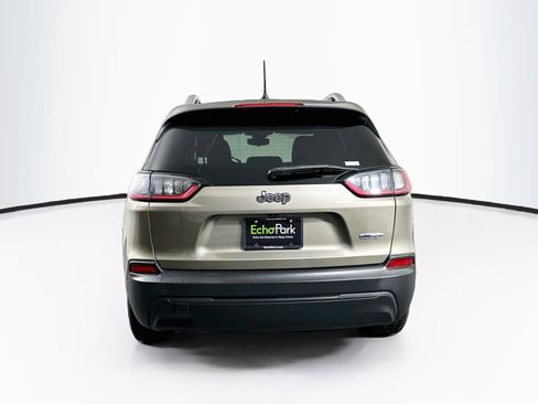 Used 2021 Jeep Cherokee Latitude FWD image 7