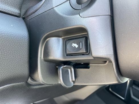 Used 2024 RAM 2500 Laramie image 13