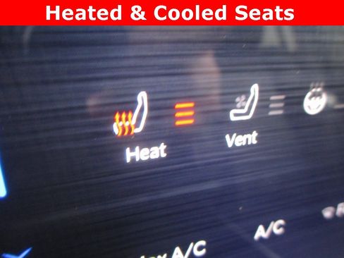 Used 2024 RAM 3500 Laramie w/ Night Edition image 17