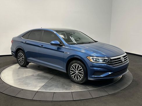 Used 2019 Volkswagen Jetta SEL FWD image 2