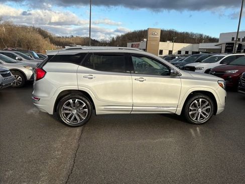 Used 2018 GMC Terrain Denali w/ Comfort Package image 6