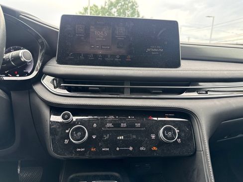Certified 2022 INFINITI QX60 Luxe w/ Cargo Package AWD/4WD image 17