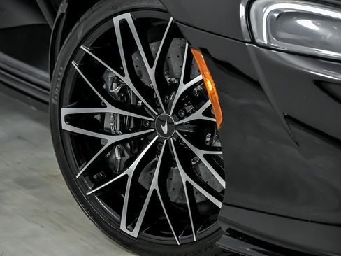 Used 2021 McLaren GT image 4