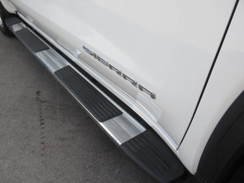 Used 2021 GMC Sierra 1500 SLT w/ SLT Premium Package image 7