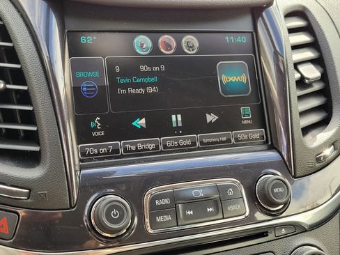 Used 2015 Chevrolet Impala LT image 3