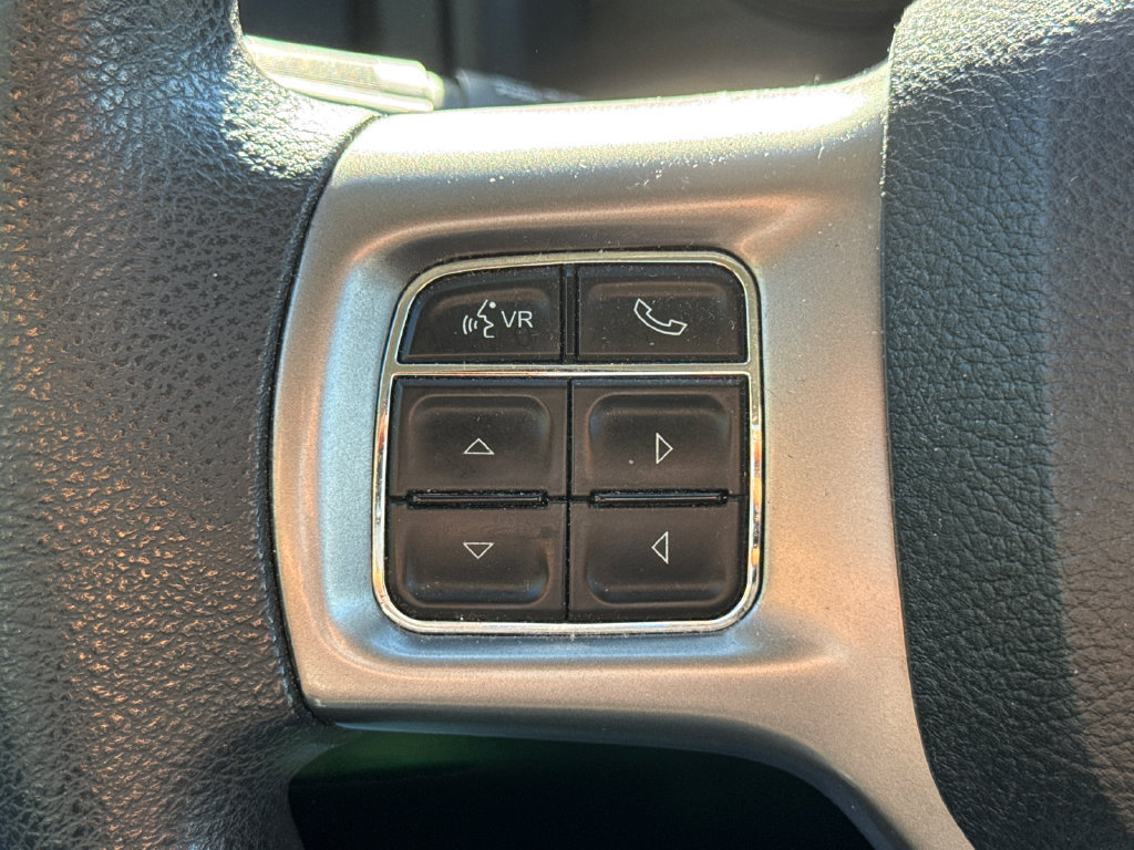 Used 2021 RAM 1500 Classic SLT AWD/4WD image 30