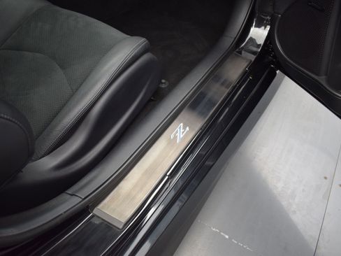 Used 2023 Nissan Z w/ Floor Mat Package (L93) RWD image 15