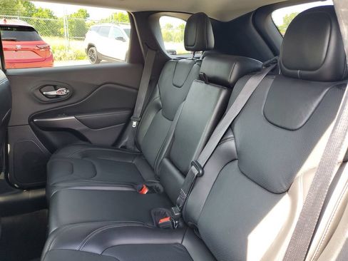 Used 2020 Jeep Cherokee Limited AWD/4WD image 24