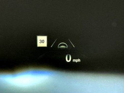 Used 2018 BMW 530i w/ Premium Package image 41