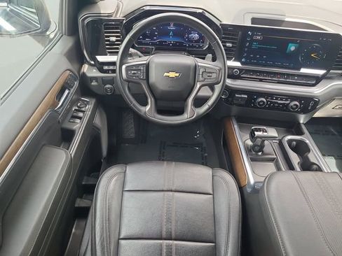 Used 2023 Chevrolet Silverado 1500 High Country w/ Technology Package image 10