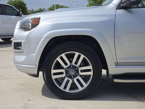 Used 2023 Toyota 4Runner TRD Sport w/ Technology Package AWD/4WD image 8