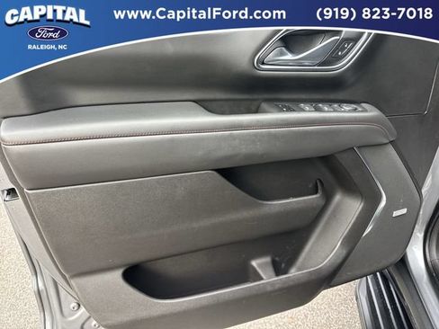 Used 2021 Chevrolet Tahoe RST w/ Luxury Package AWD/4WD image 20
