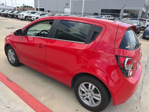 Used 2014 Chevrolet Sonic LT FWD image 3