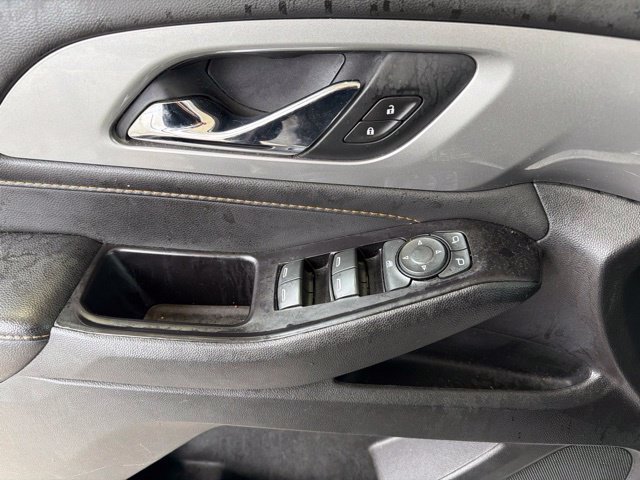 Used 2020 Chevrolet Traverse LS FWD image 10