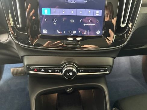Used 2023 Volvo C40 P8 Recharge Plus image 22