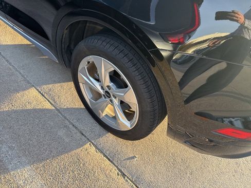 Used 2021 Audi Q5 2.0T Premium Plus w/ Premium Plus Package image 11