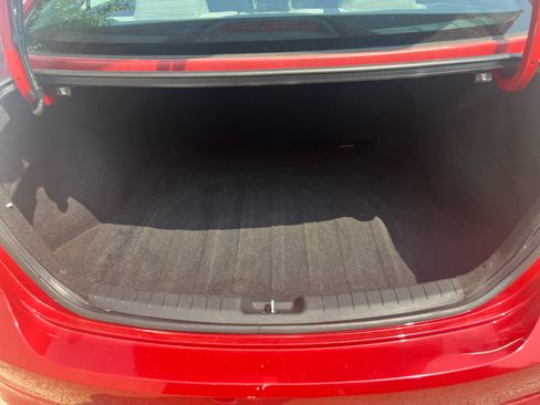 Used 2018 Hyundai Elantra SEL FWD image 21