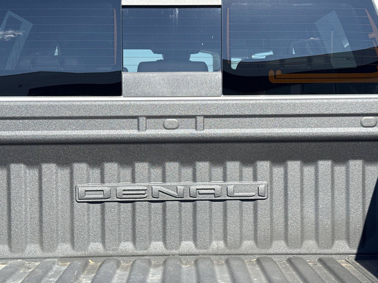 Used 2023 GMC Sierra 1500 Denali AWD/4WD image 14