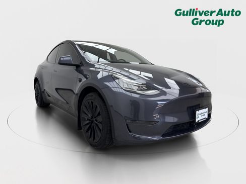 Used 2023 Tesla Model Y Long Range AWD/4WD image 13